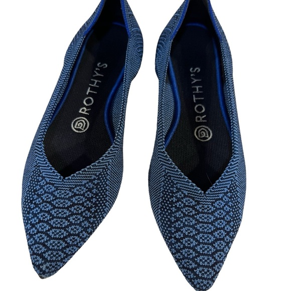 Rothys Teal Python Point Flats size 6.5 in excellent condition. Slightly used . - Picture 7 of 10